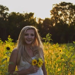 Meet your Posher, April